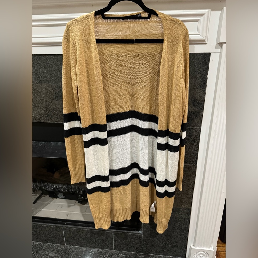 Doe & Rae Tan Black & White Striped Cardigan - Size Small - Great Condition